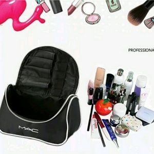 NEW MAC COSMETICS BLACK MAKEUP BAG TRAVEL BAG